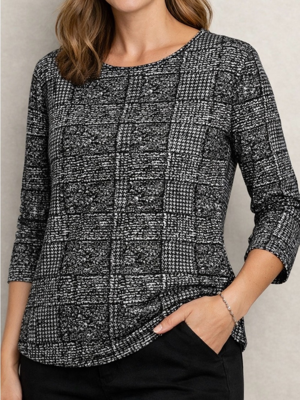Van Heusen Black White Patterned Stretch Knit Top Womens Large